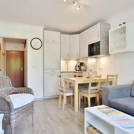 Bergstrasse 62 Bergstrasse 62 17 Apartment *